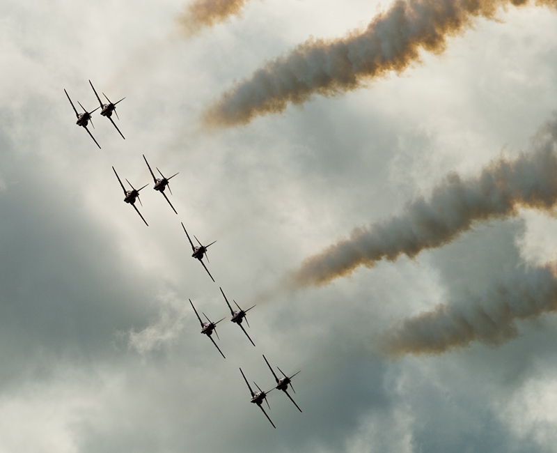 207_Fairford RIAT_Red Arrows na British Aerospace Hawk T1.jpg